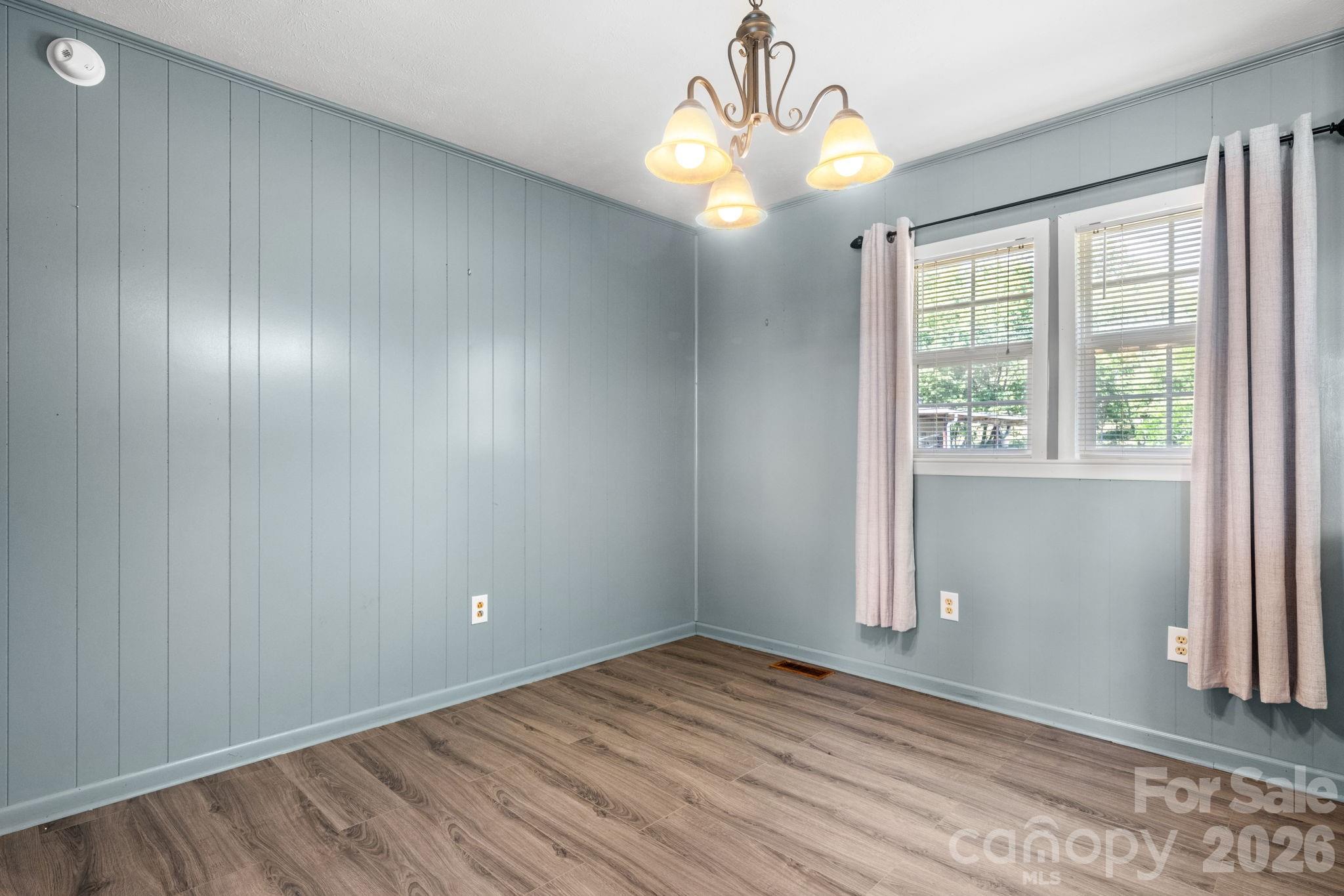 1109 Windsong Circle