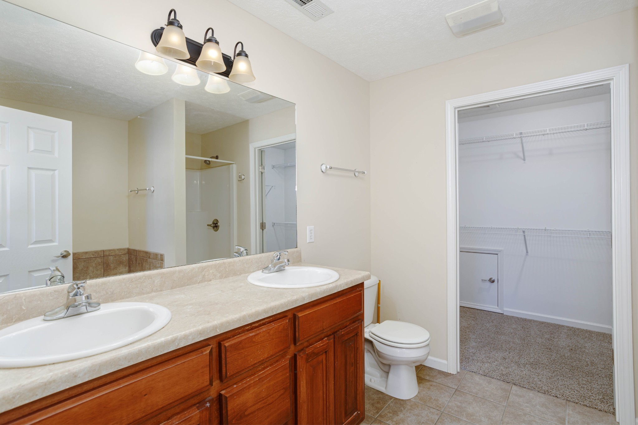 908 Indian Ridge Circle