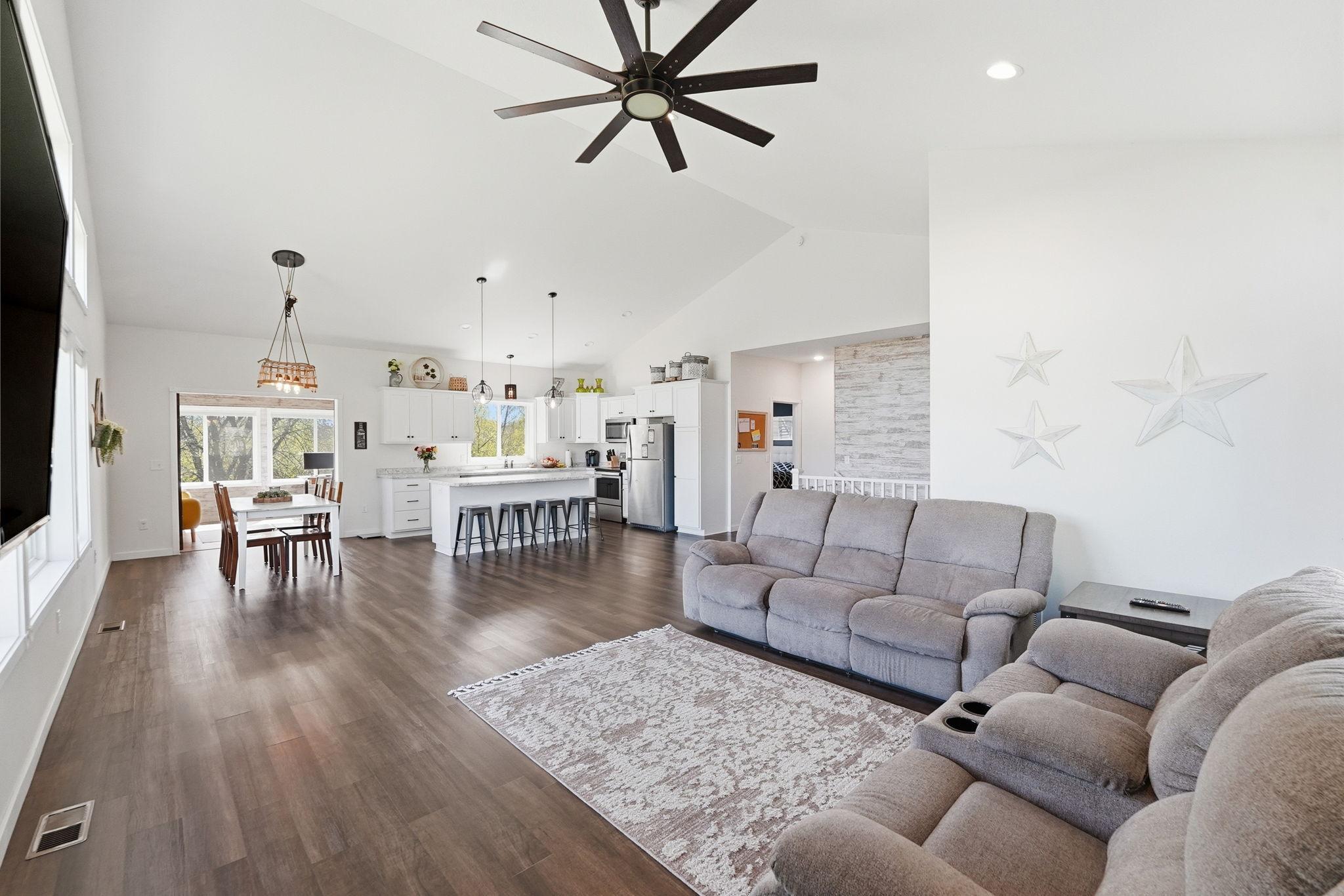 10640 Raven Loop NE