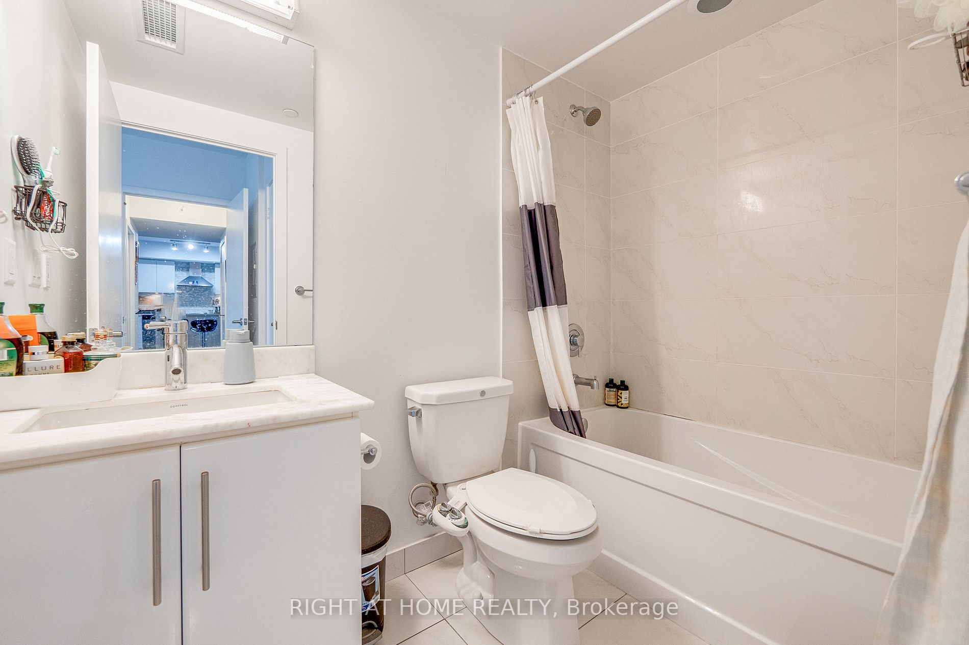 58 Orchard View Blvd 1707