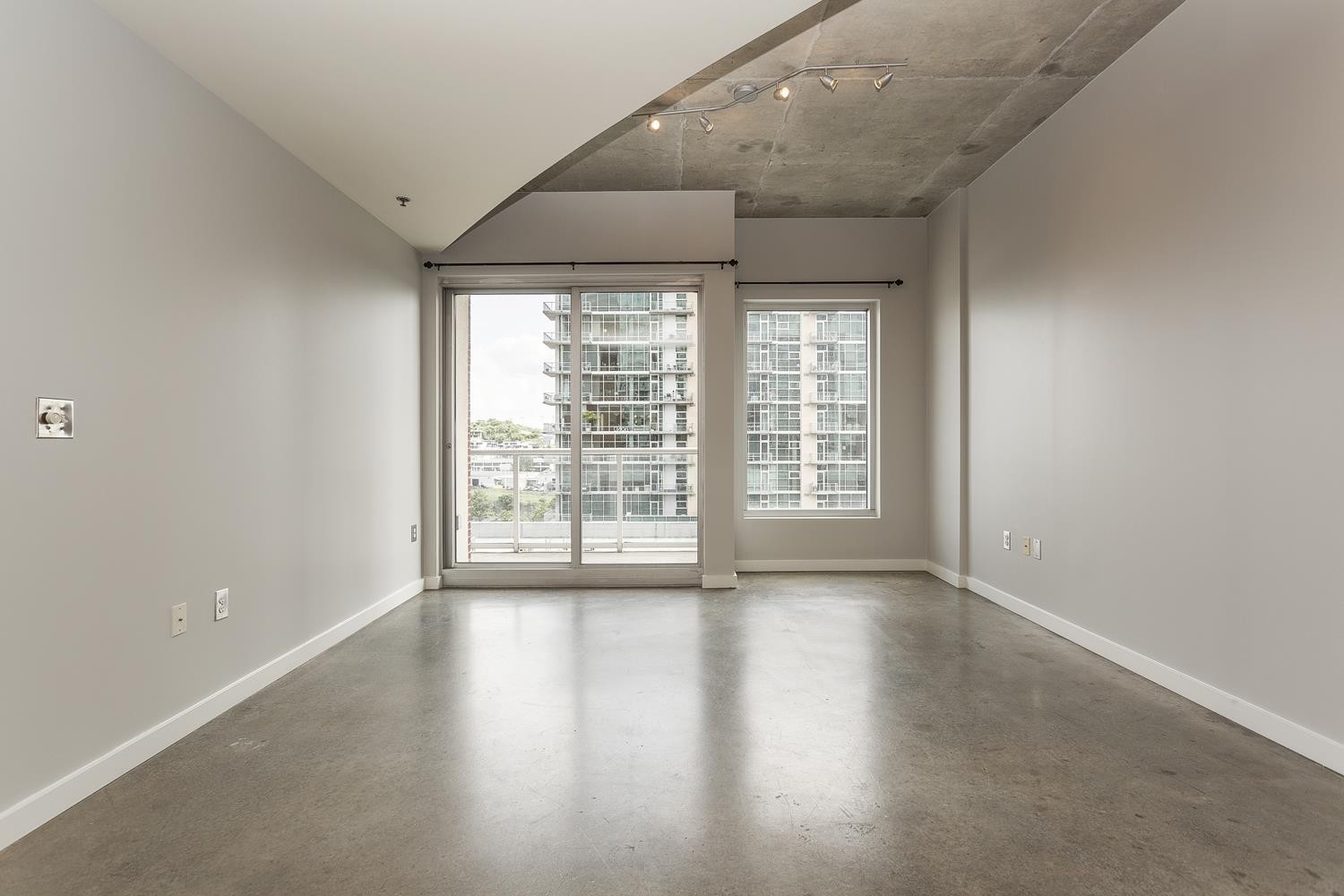 600 12th Ave S 1110