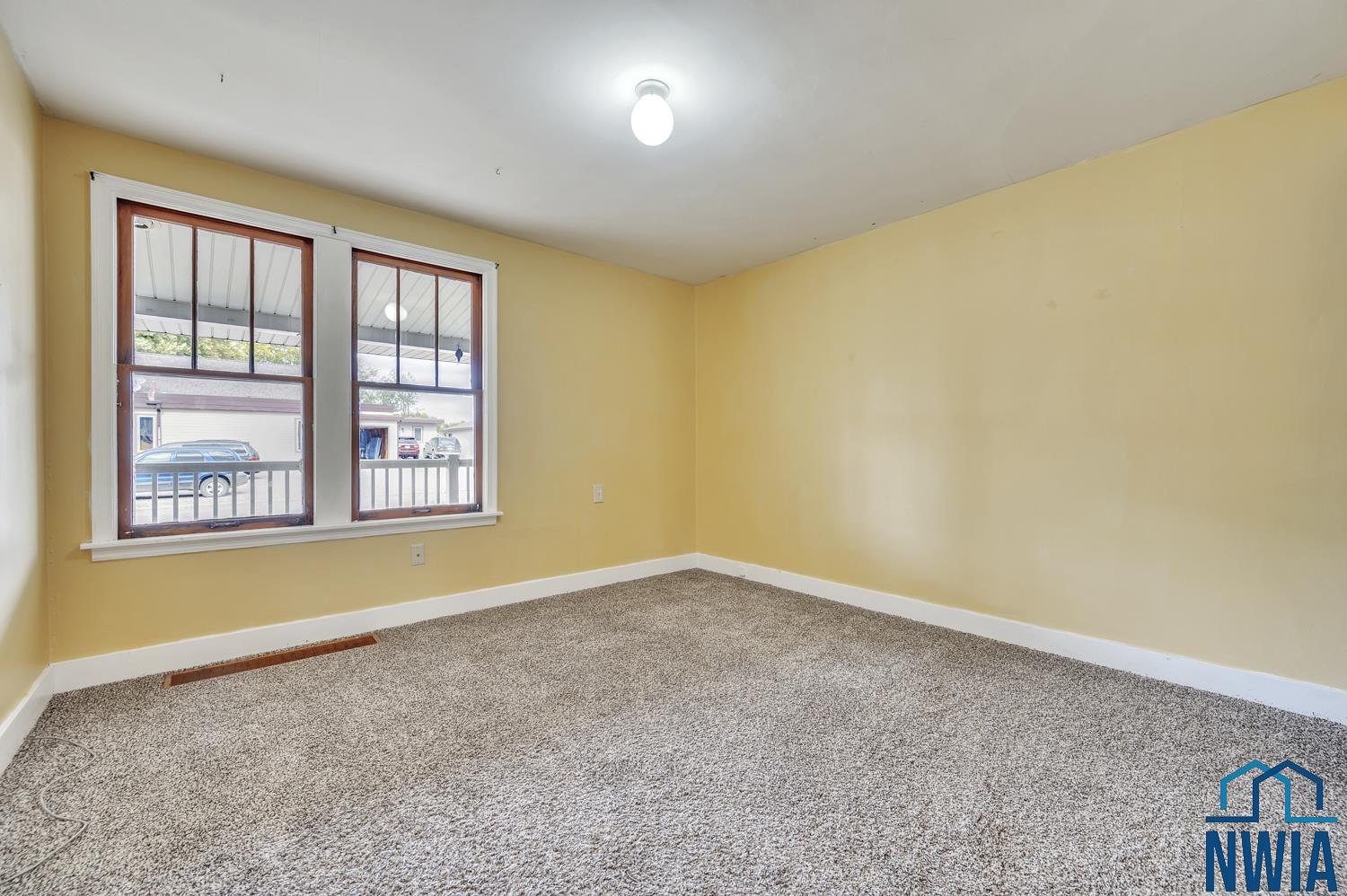 607 Albany Avenue Ne