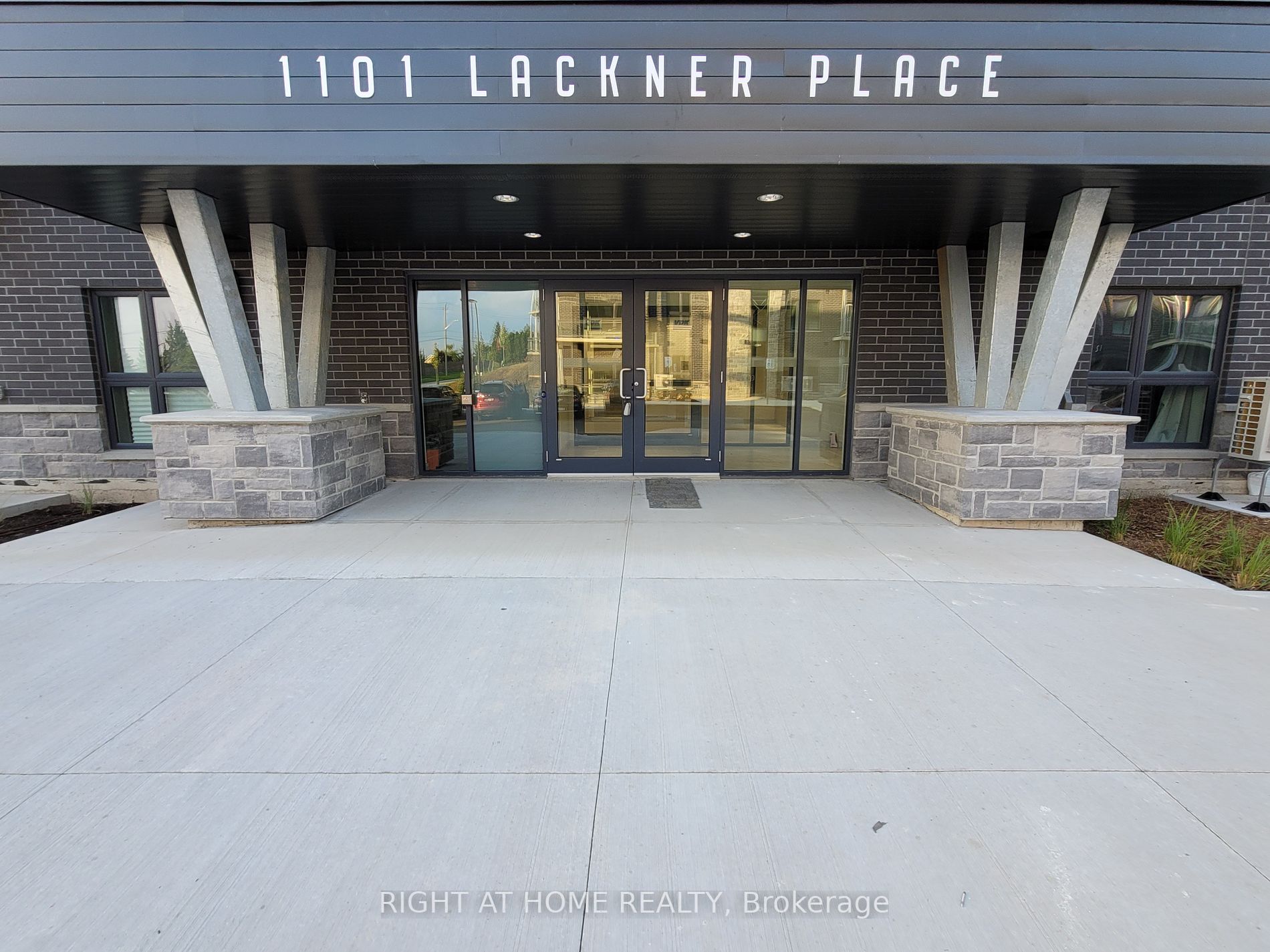 1101 Lackner Pl 414