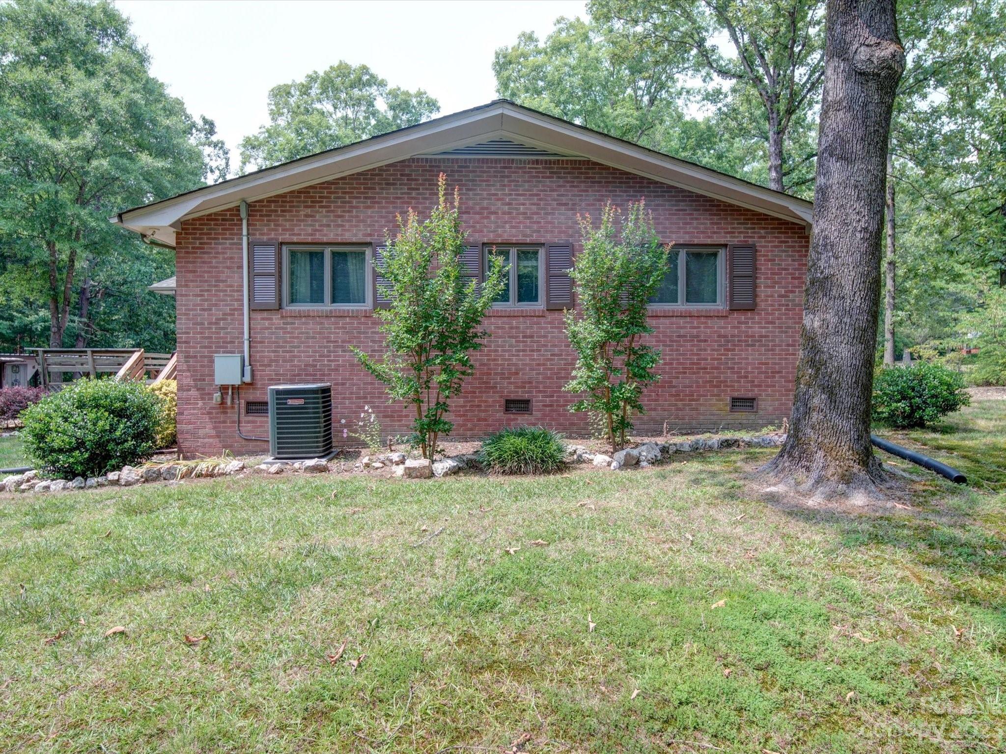 6675 Nc 218 Highway
