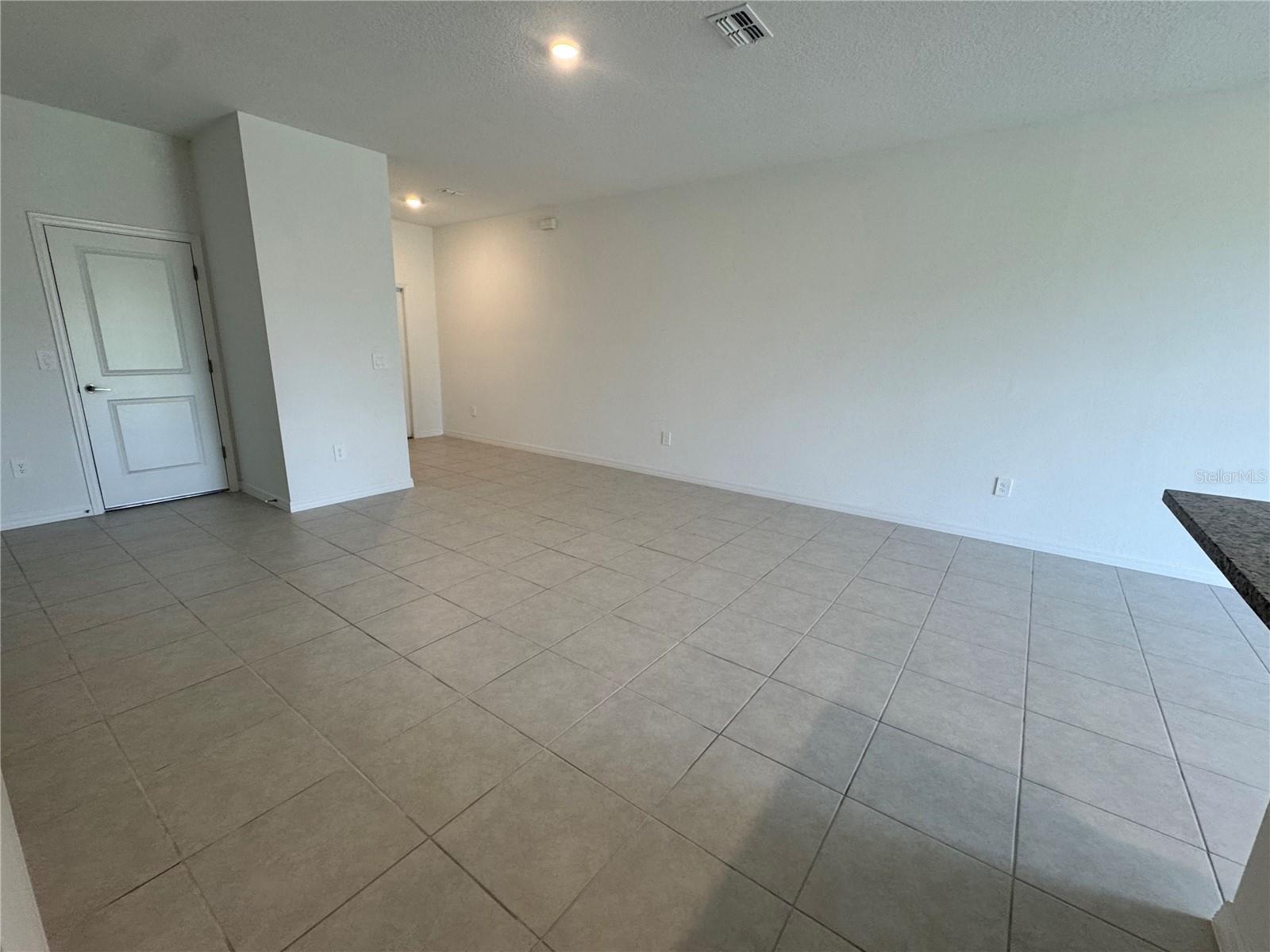 11127 E 65th Terrace