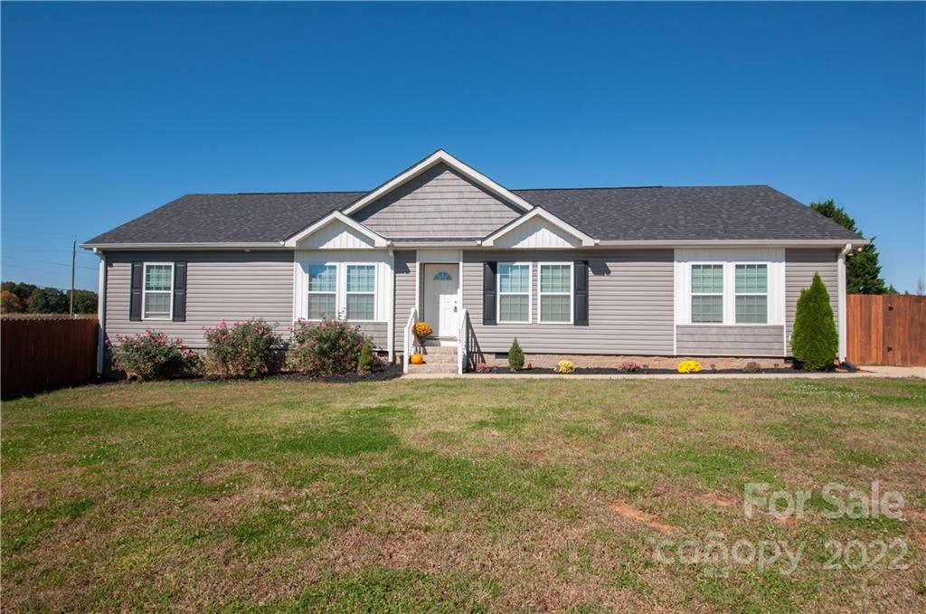 115 Grassland Drive, Mooresville, NC 28115