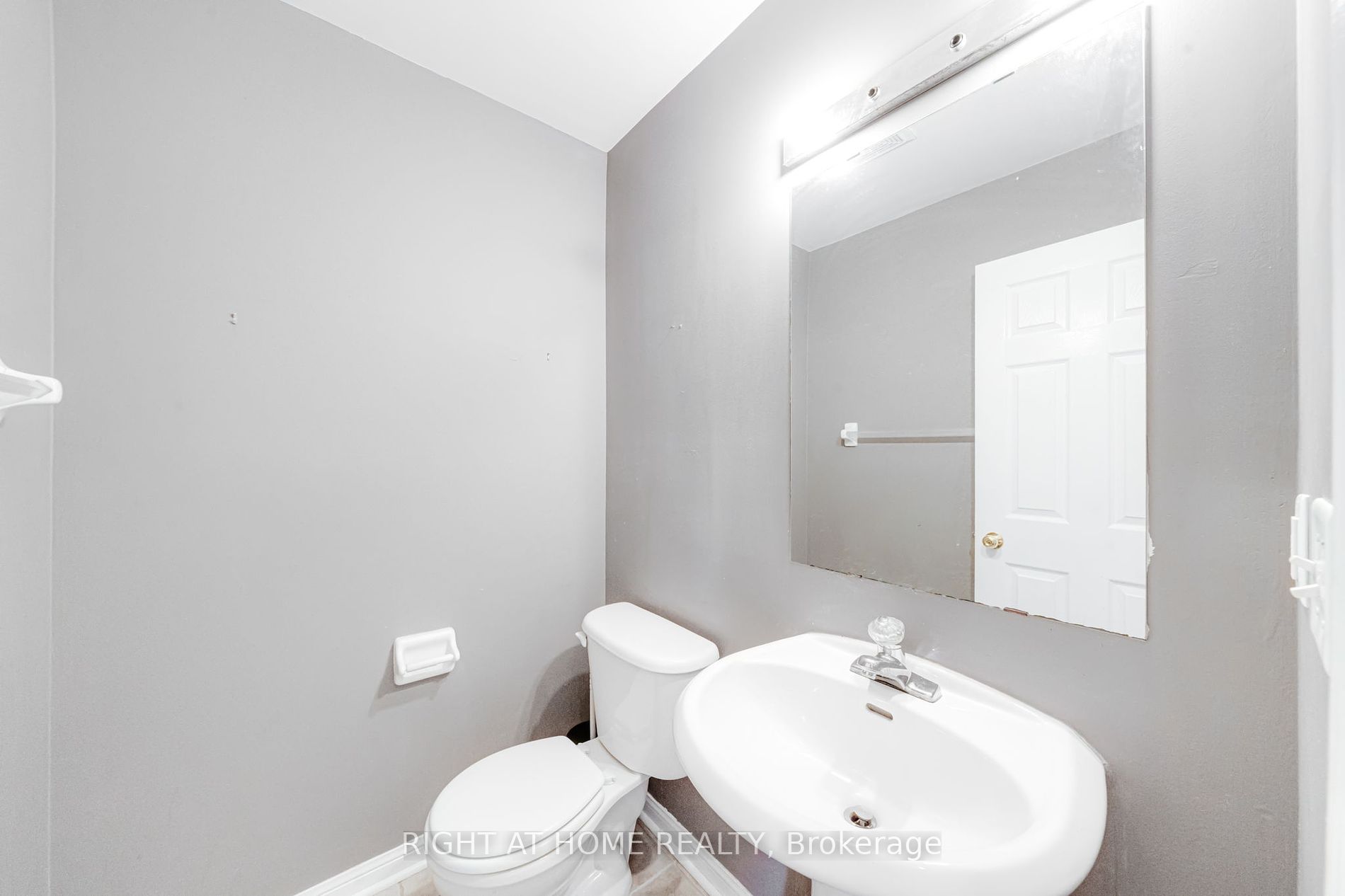 3155 Rock Harbour Rd