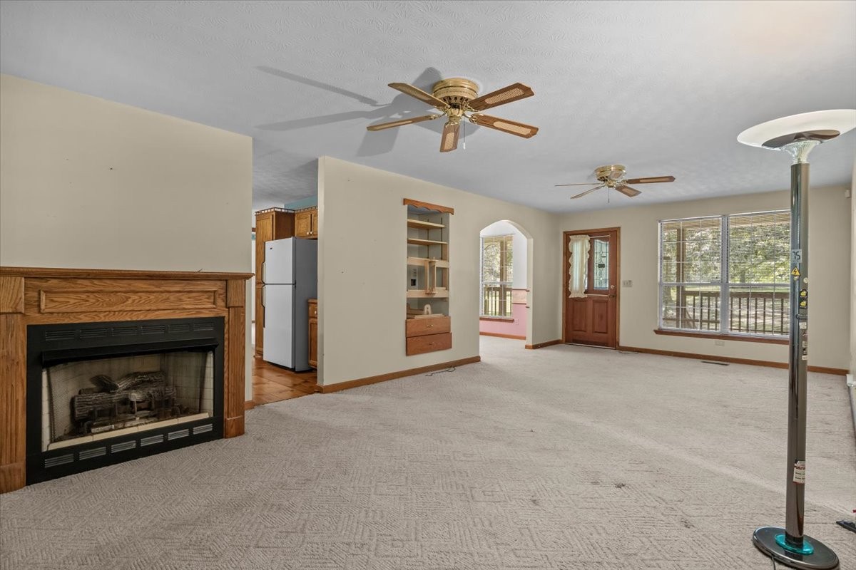 414 Valleywood Dr