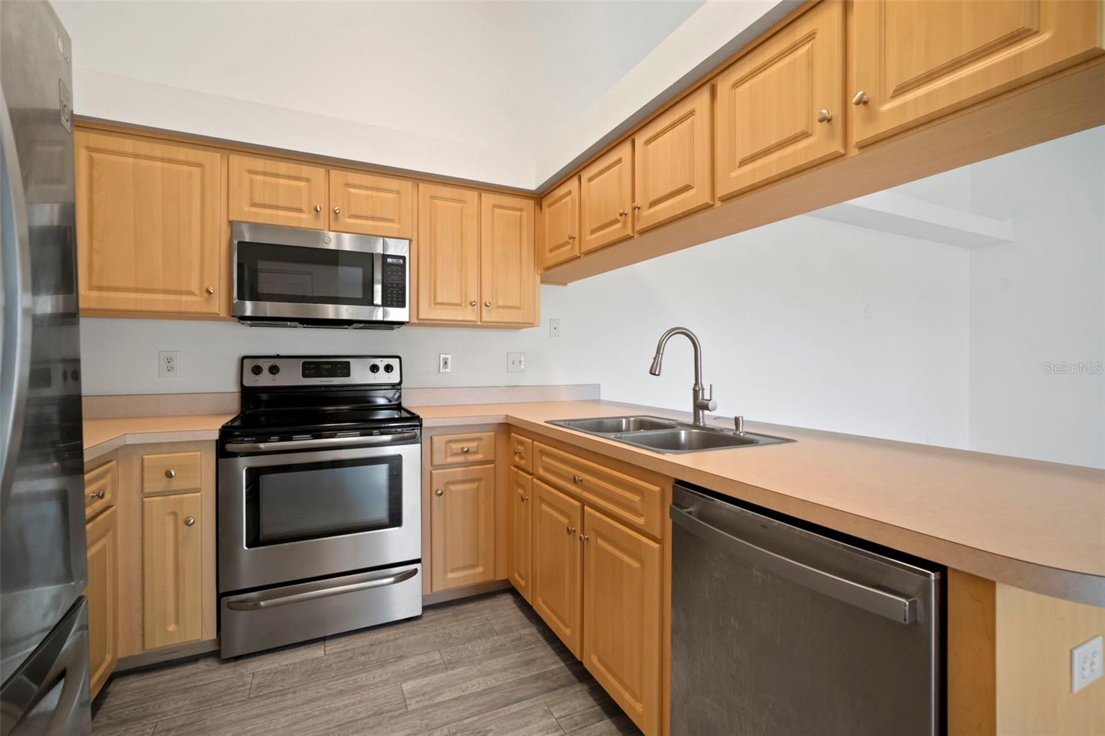 1013 Apollo Beach Boulevard 203