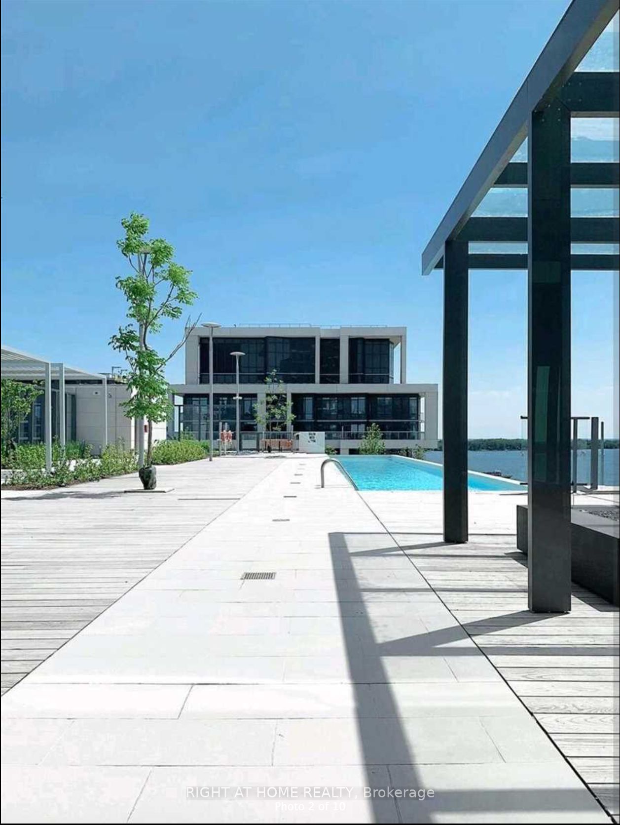 16 W Bonnycastle St 1503