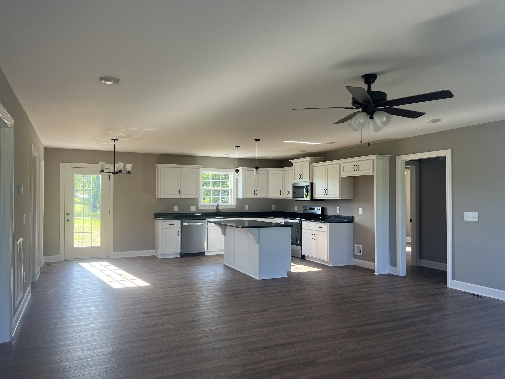 4621 South Old Highway 31W