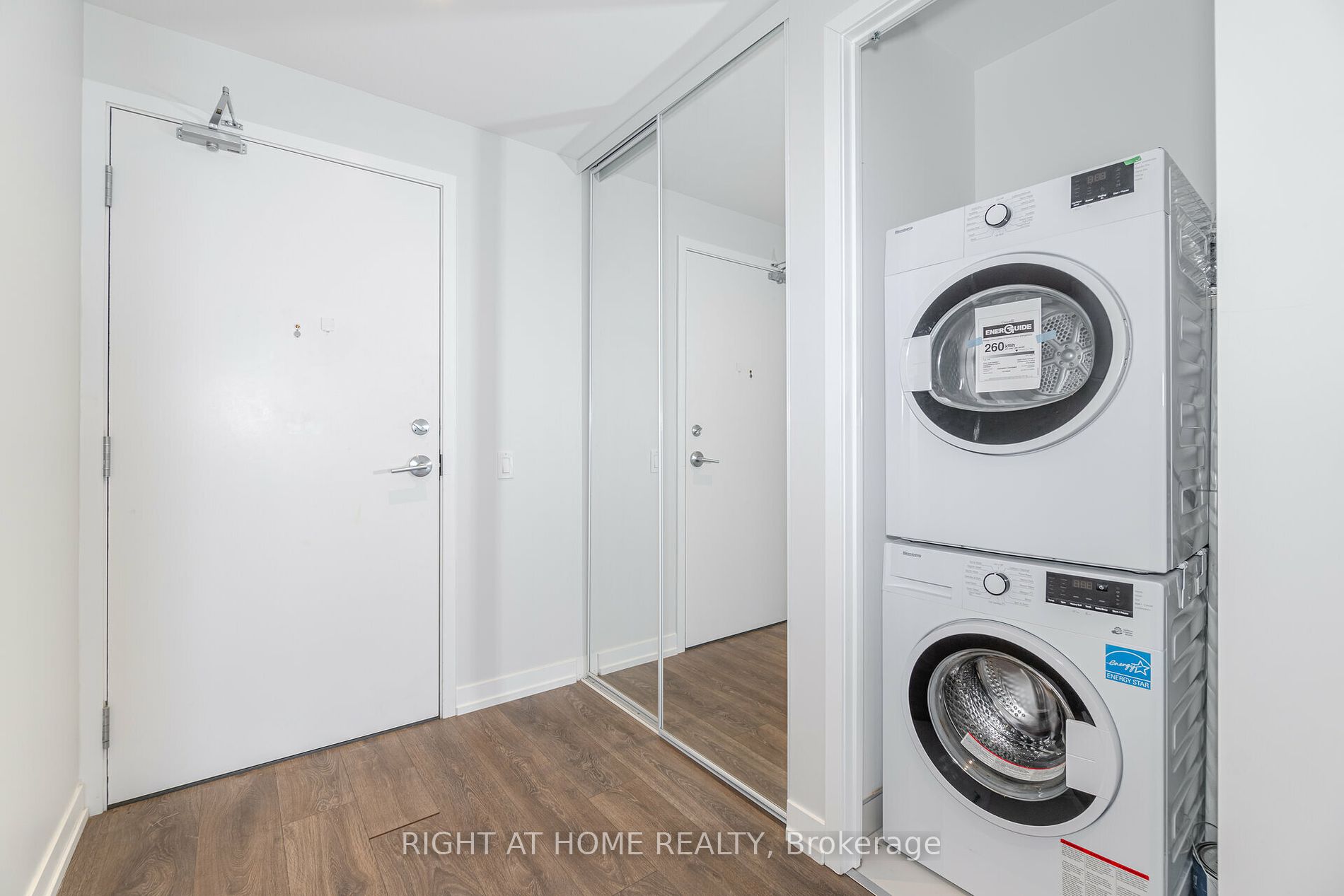 5 Buttermill Ave 4801