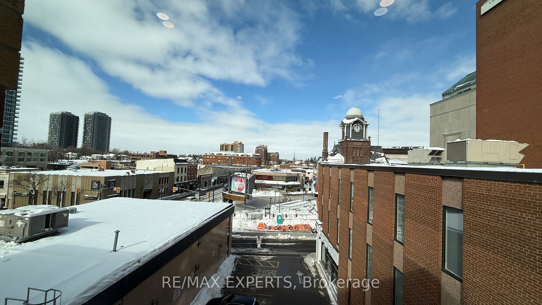 8 S Main St 404