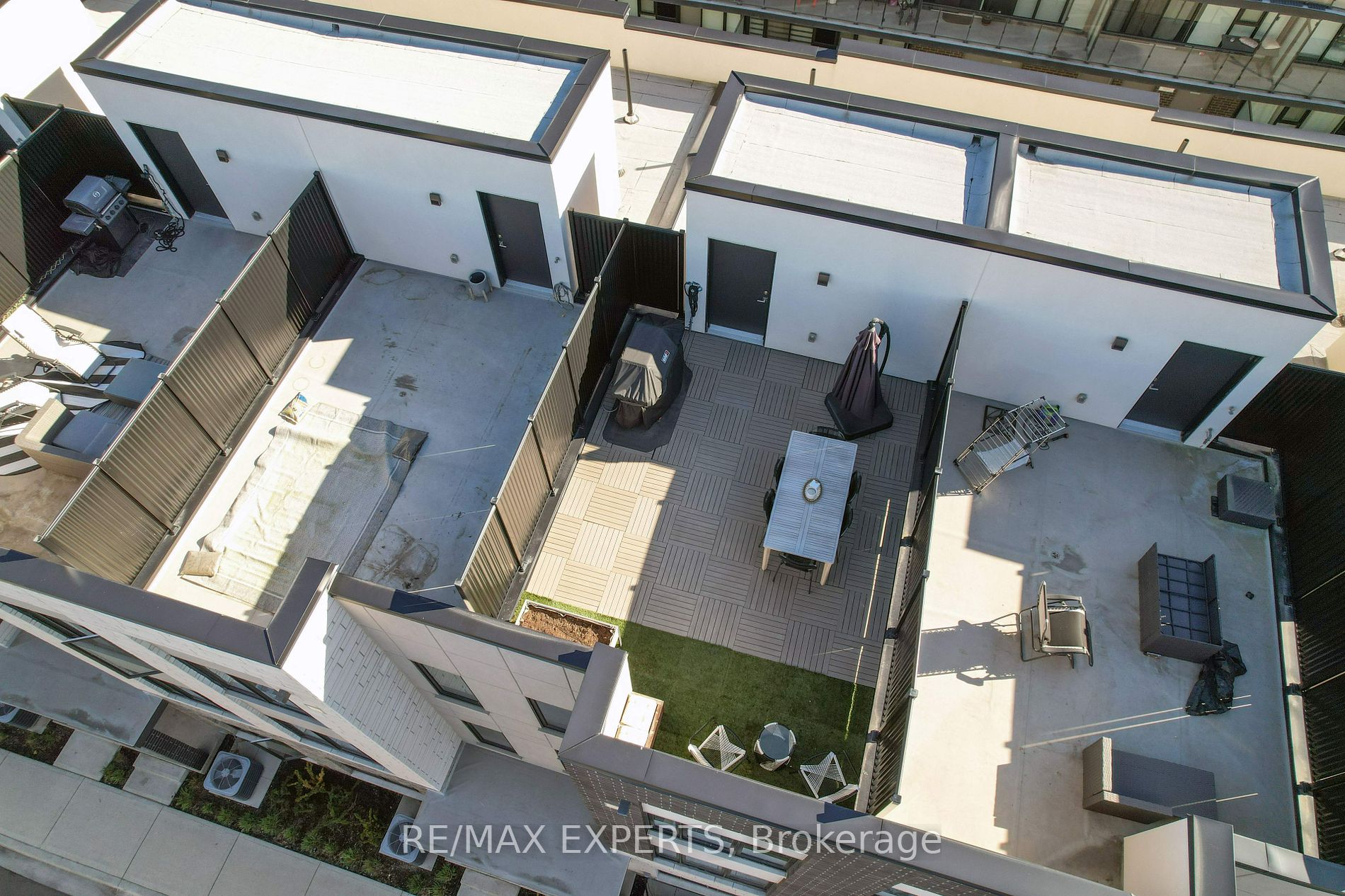 1095 Cooke Blvd 37