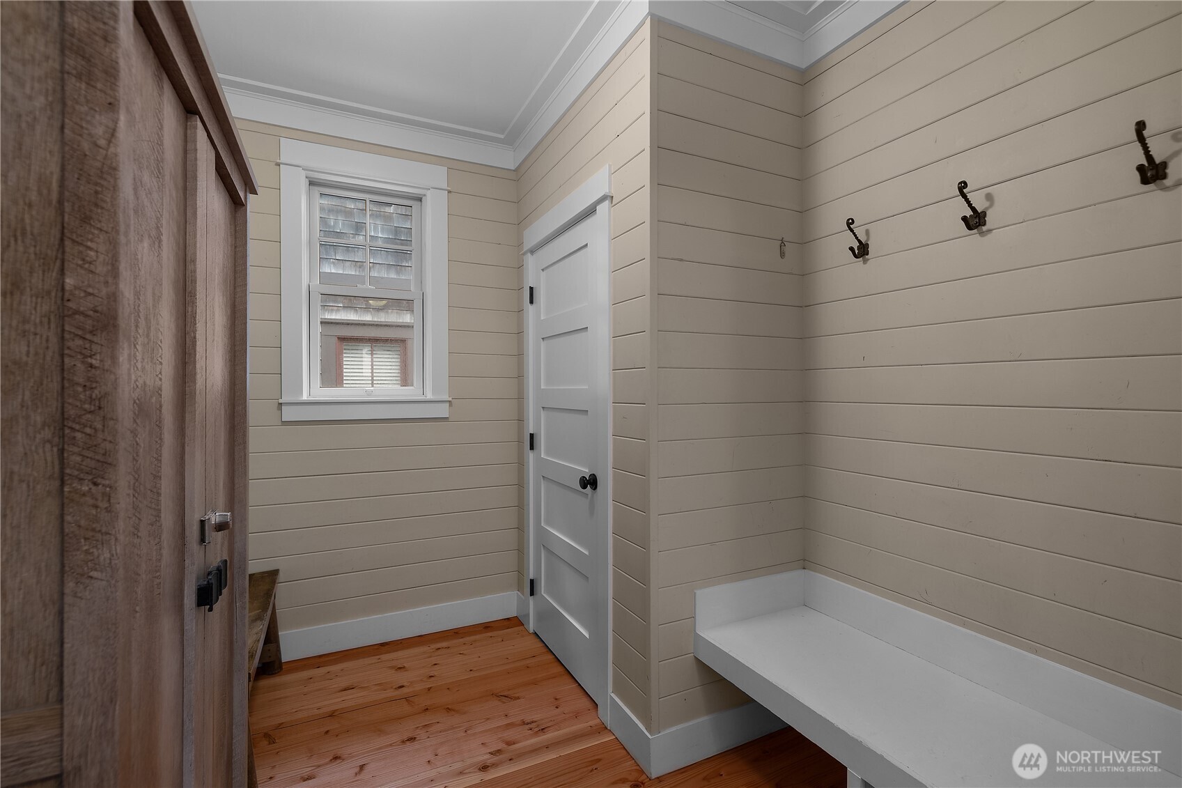21 N Glen Lane