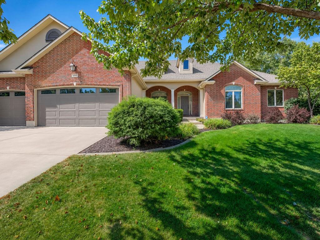 1600 Hedgewood Lane
