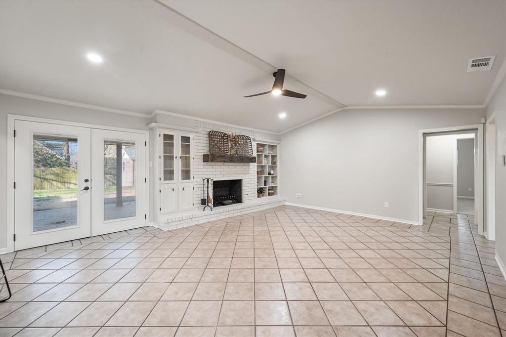 2013 Glenwood Circle