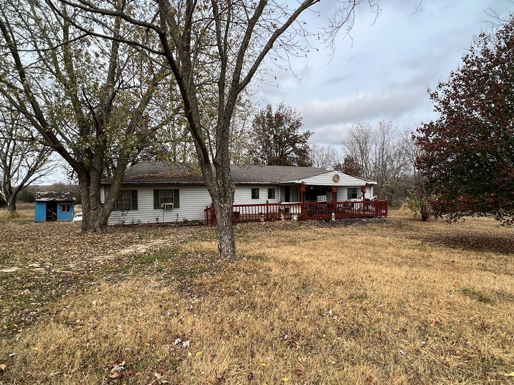 Coffeyville Real Estate 2213B CR 4550 from your friends at Midwest