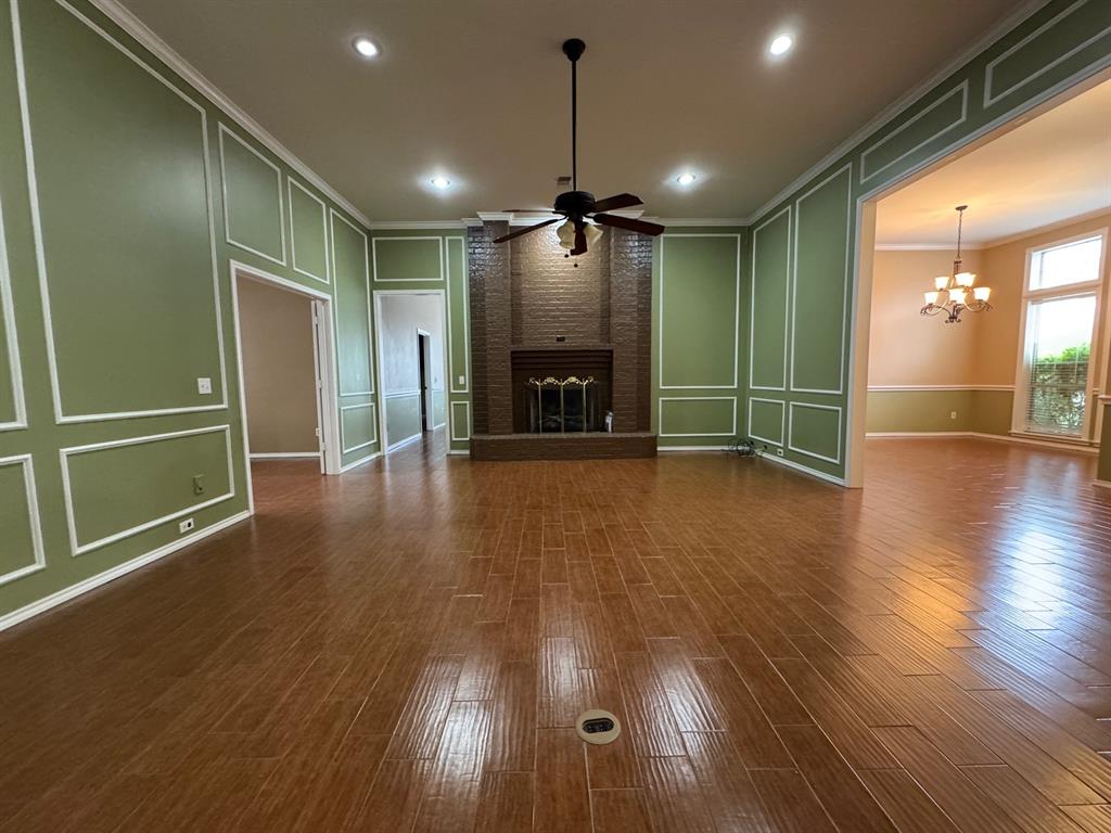 2865 Oak Creek Drive