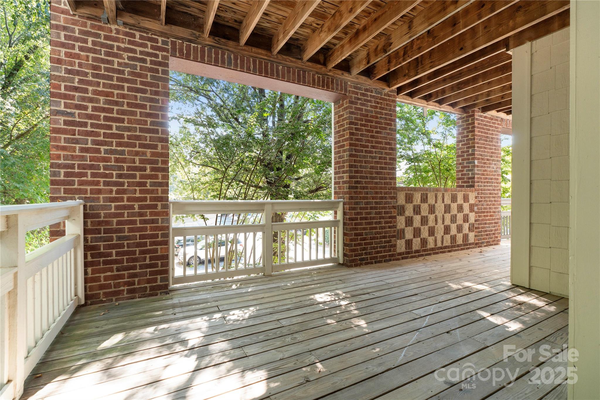 714 Northeast Drive 53