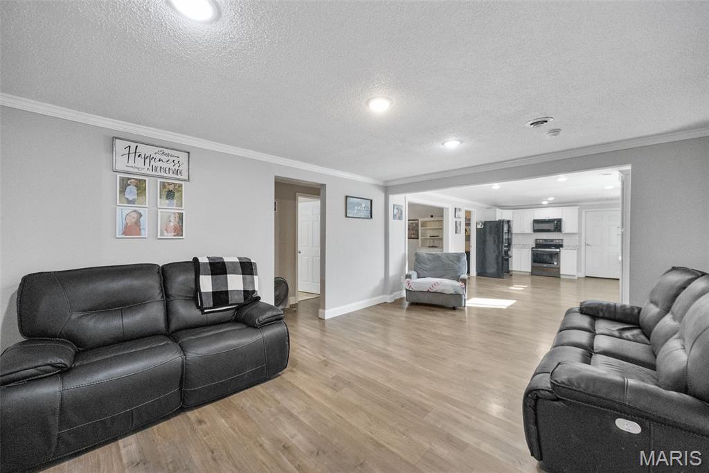 10179 Vine Road