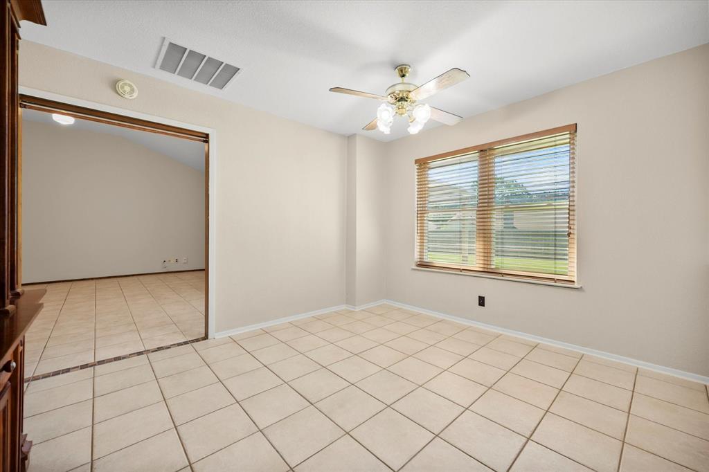 4024 Lynbrook Lane