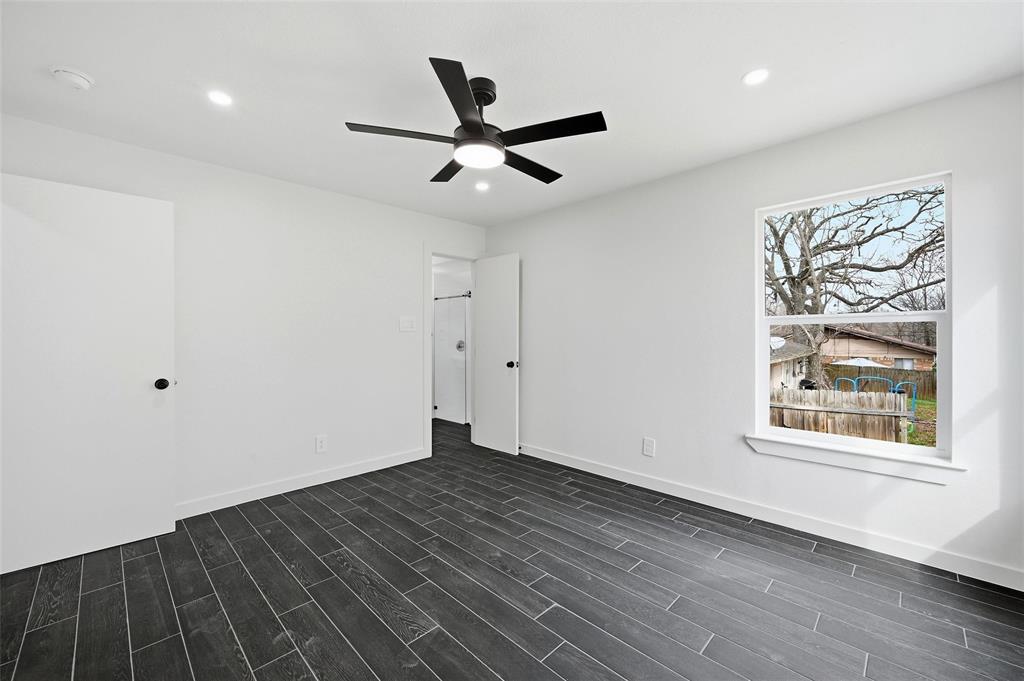 104 N Imperial Drive