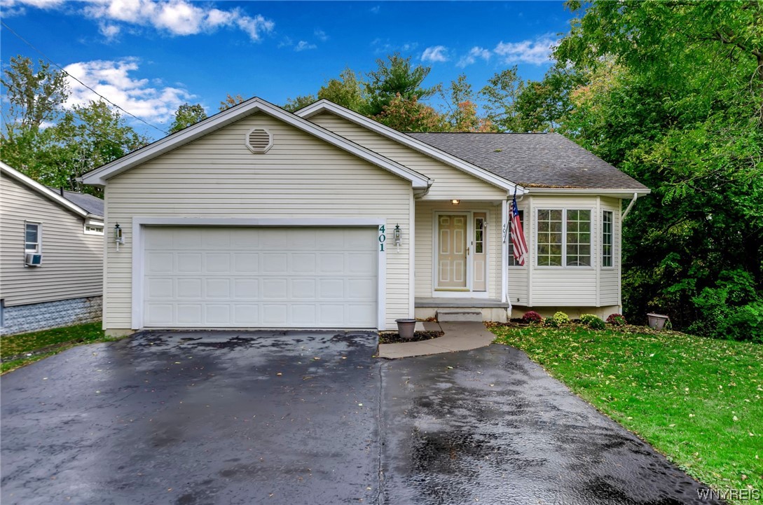 Residential for sale in West Seneca, New York, B1503449