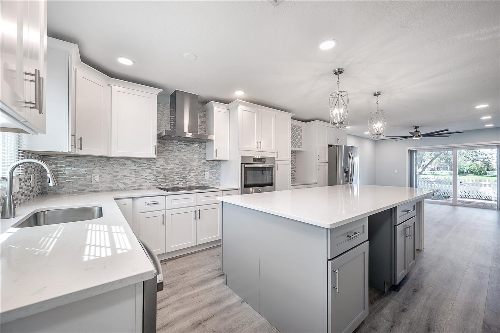 13700 Orange Sunset Drive