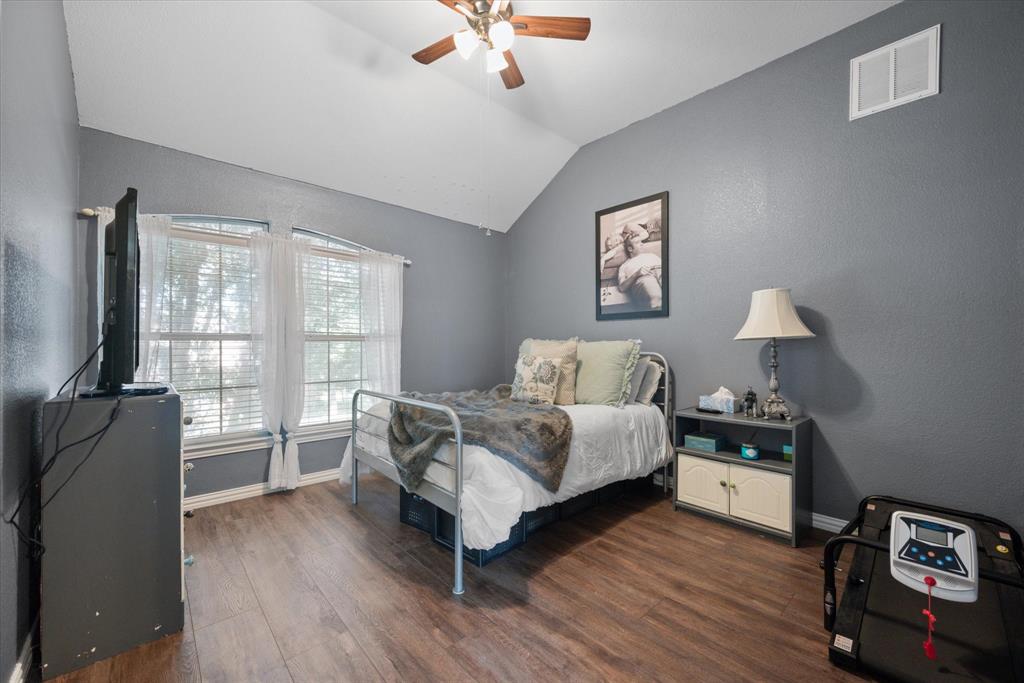 1817 Meadow Ridge Drive