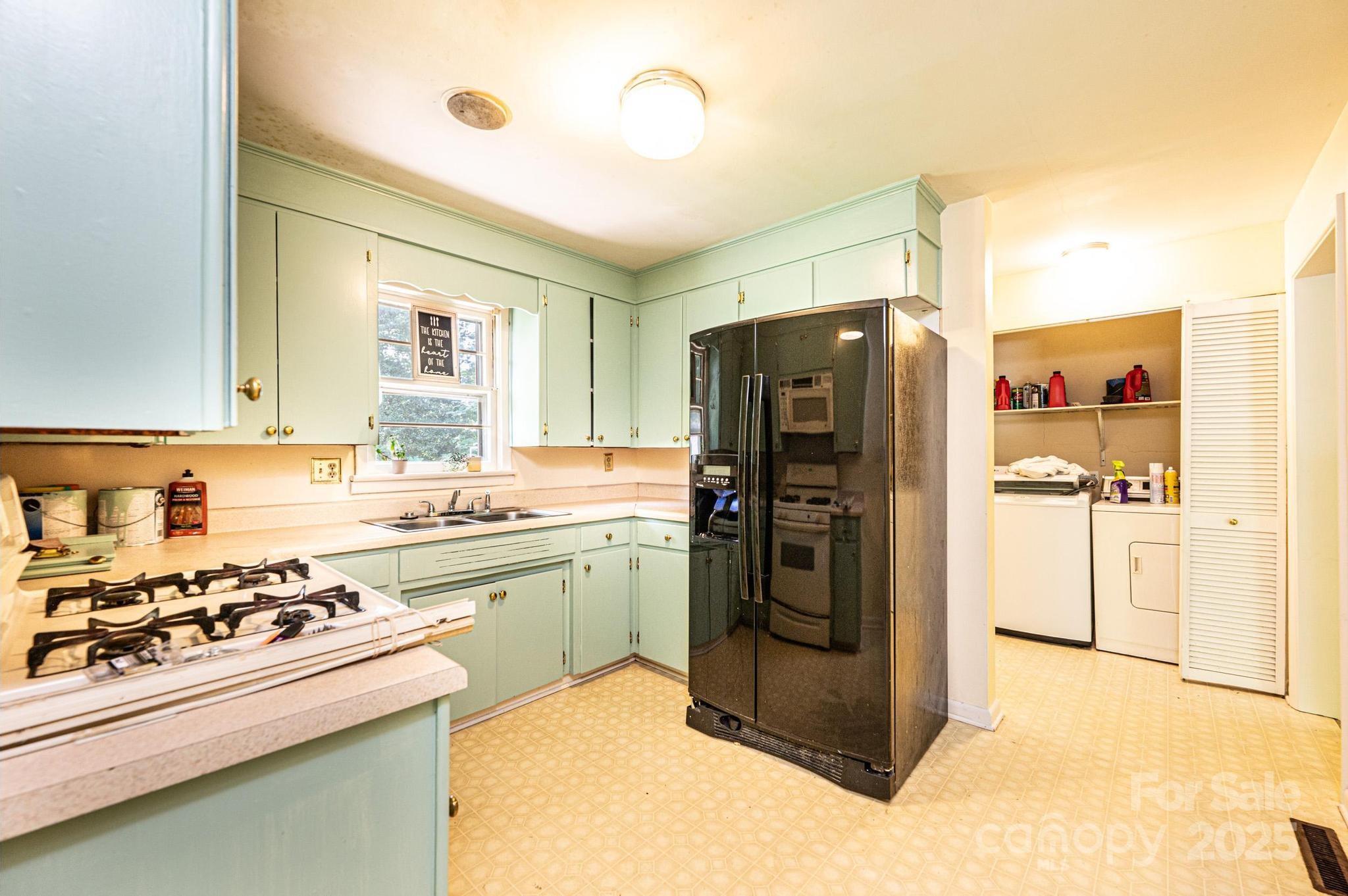 1460 23rd Avenue Place NE