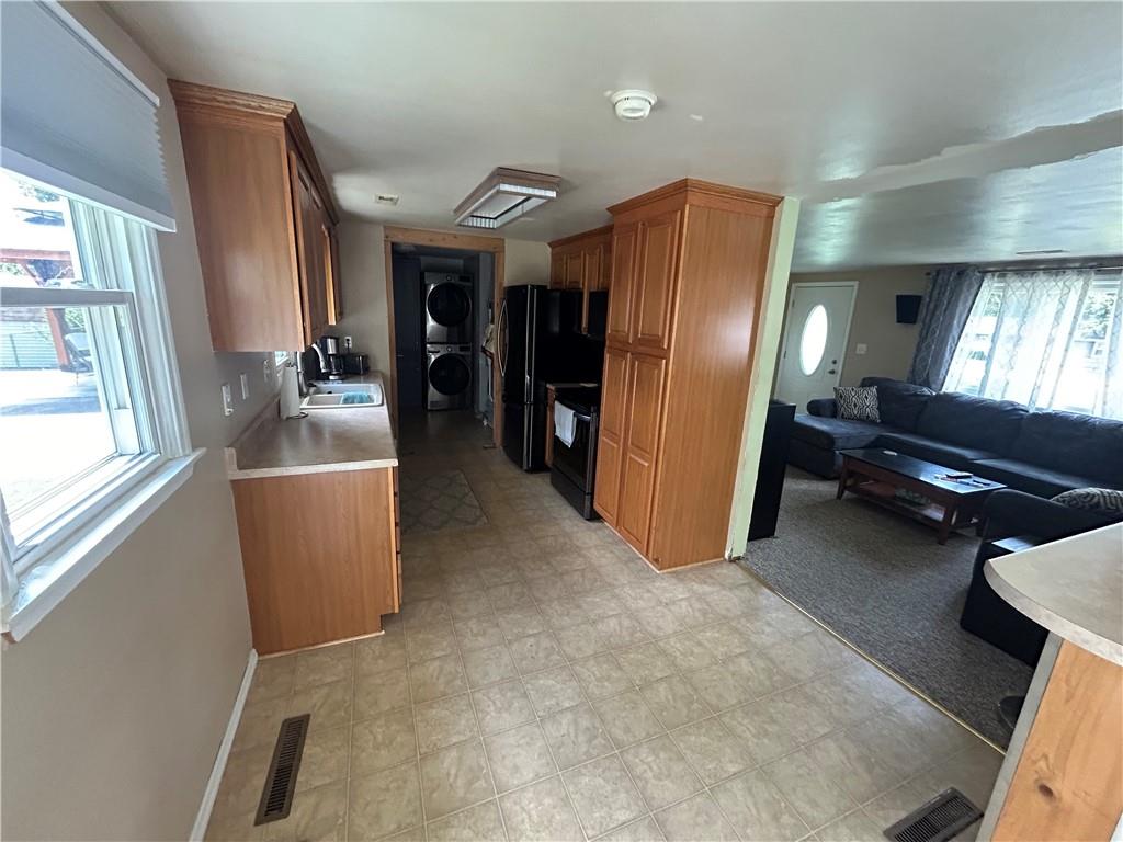 8105 N Summit Street