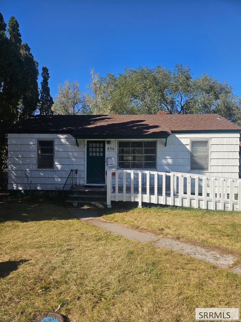 870 Highland Blvd