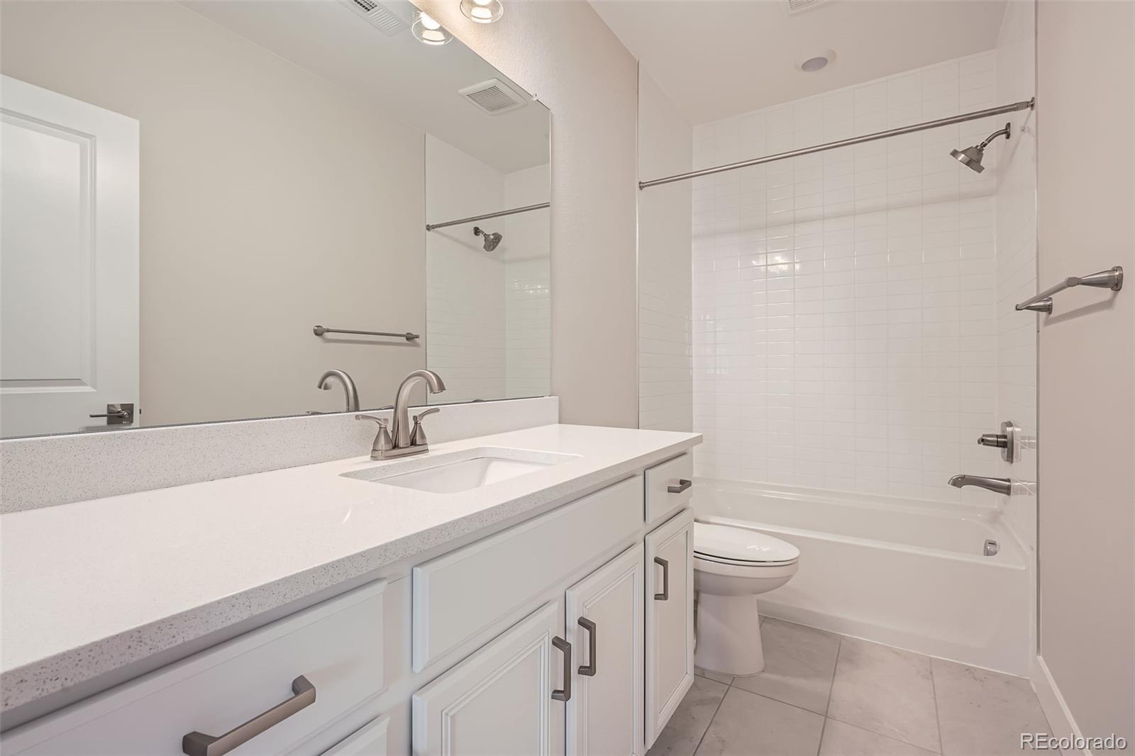 1807 Grayside Circle