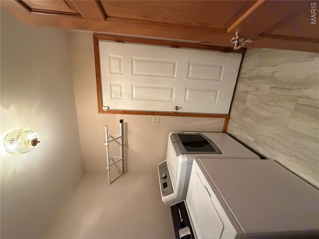 244 Hummingbird Lane