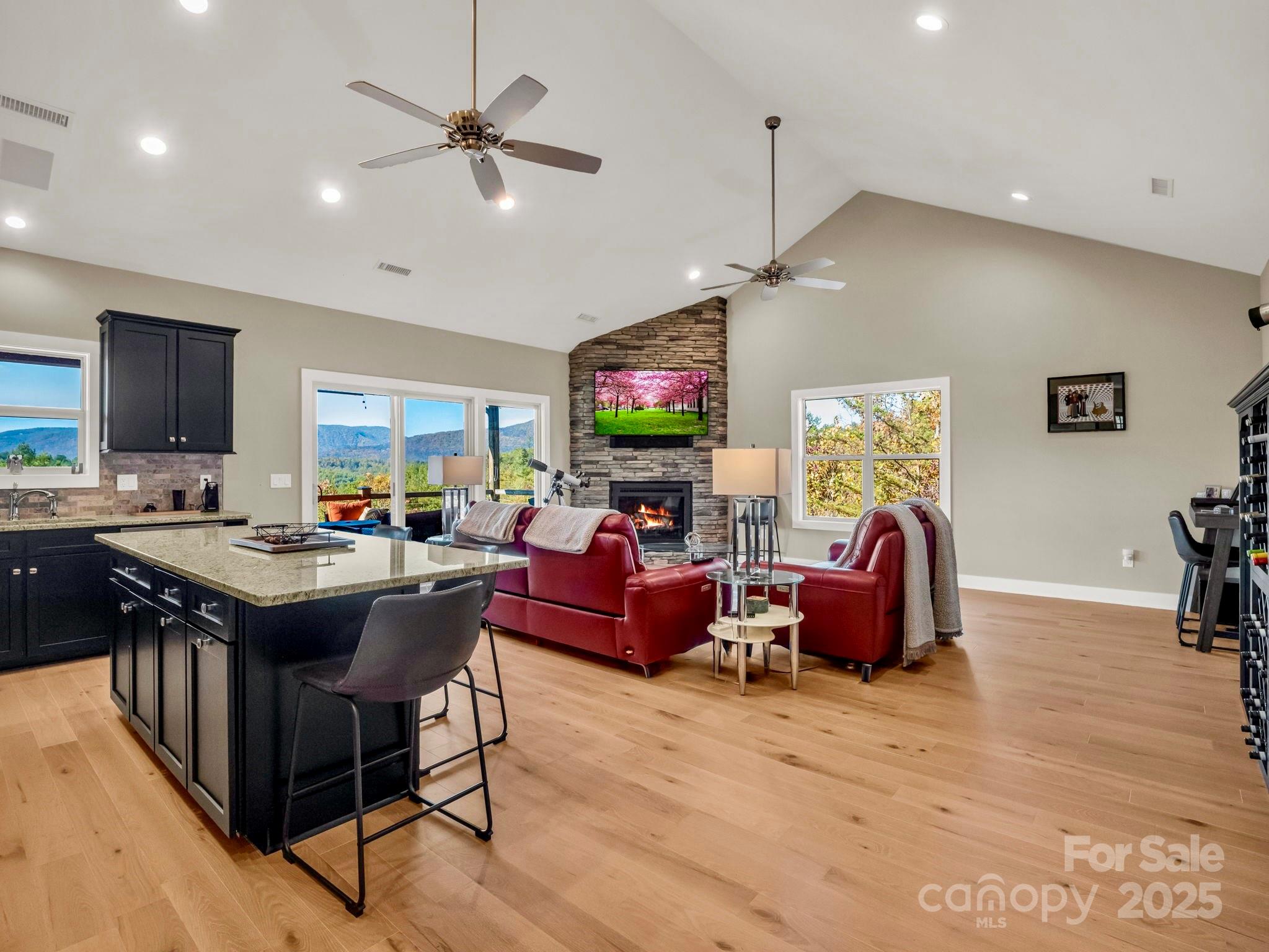 5588 Table View Lane