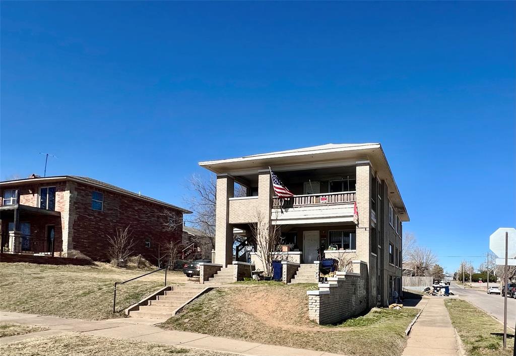Hello beautiful investment opportunity!! So much potential right here! Prime location—just steps from St. Anthony’s, downtown hotspots, OU Medical, and more! Tenants love the walkability, bike/scooter access, and quick commutes. Don't miss this cash-flowing gem in the heart of it all! Currently rented by the room for strong cash flow, but can also be converted into a 4-unit complex: • (2) 3 Bed / 2 Bath • (1) 2 Bed / 1 Bath • (1) 1 Bed / 1 Bath Endless opportunity to add value! Just down the street from new developments, a brand-new school off 10th, and new townhomes. Needs some TLC, but the upside is huge. Bring your vision and watch the cash flow grow!