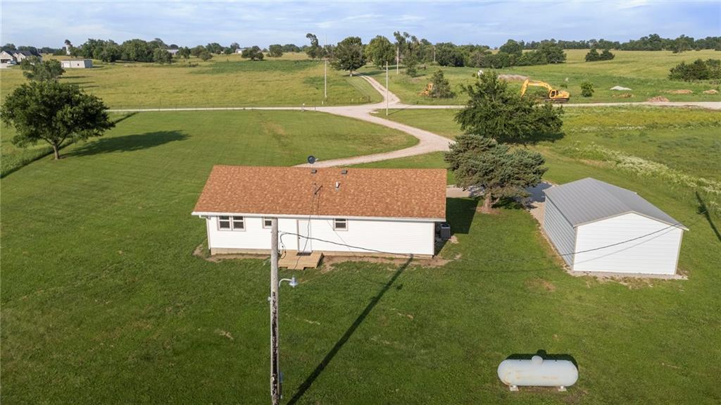 32241 NE Neosho Road