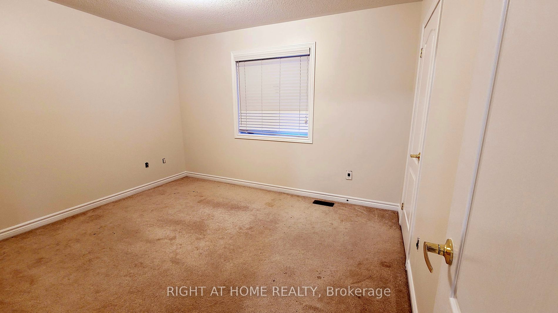 97 Florence Dr Upper