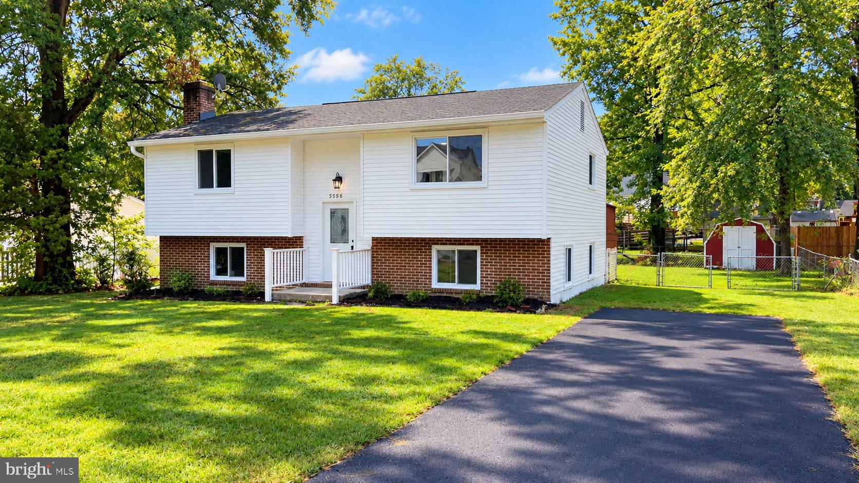 Welcome to this charming 4-bedroom, 2 full bath split foyer home in Oak Grove Terrace. Enjoy the convenience of being just minutes from shopping, dining, and major commuter routes including I-95 and Route 3.