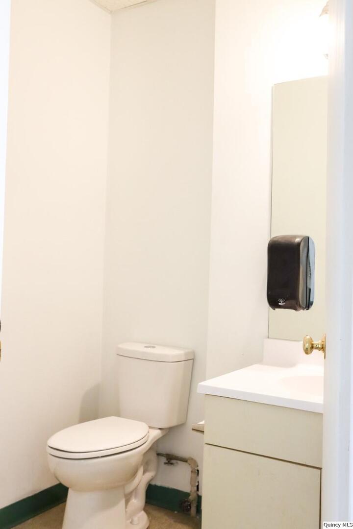 1112-1128 Broadway Suite B