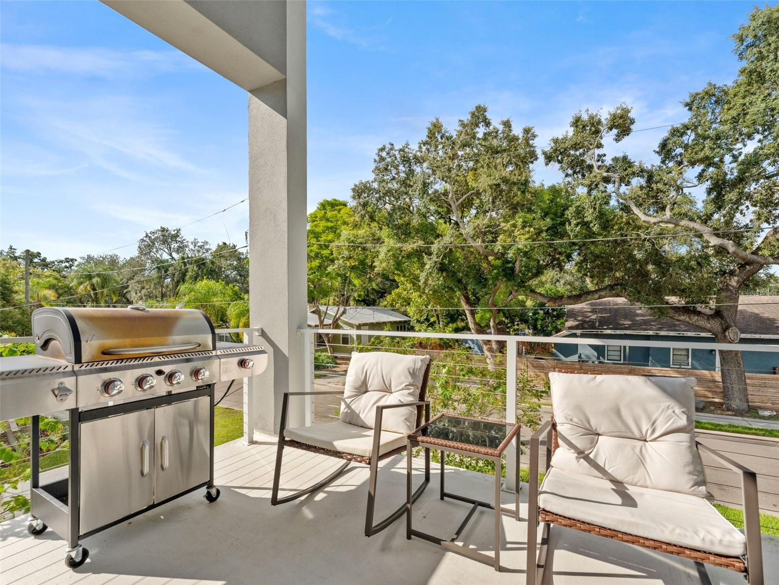 102 W Adalee Street 4