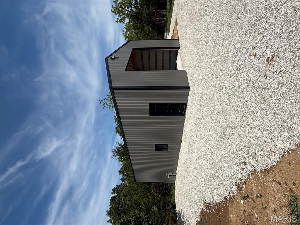 8 Riley Road