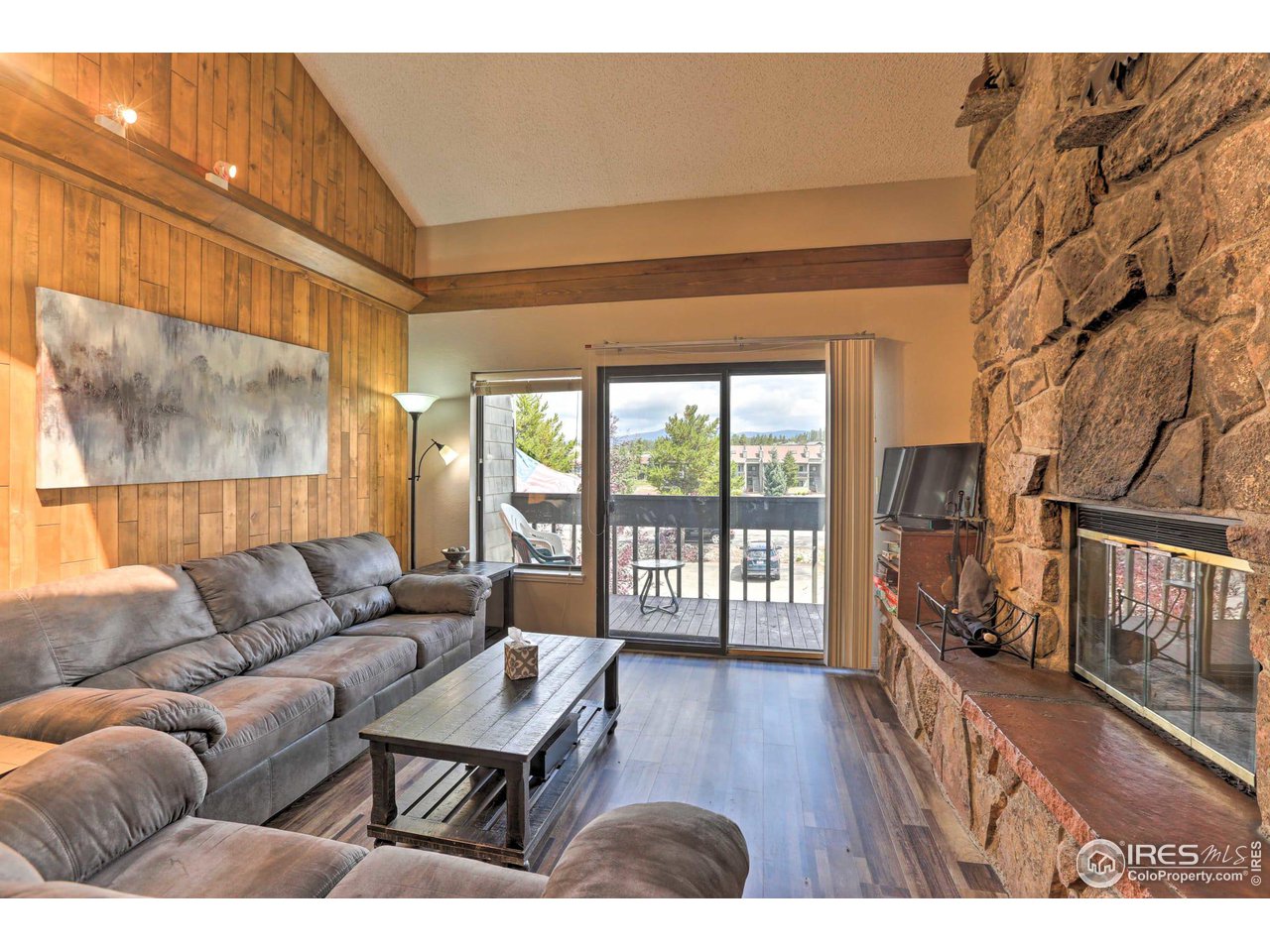 83 County Road 8400 A9