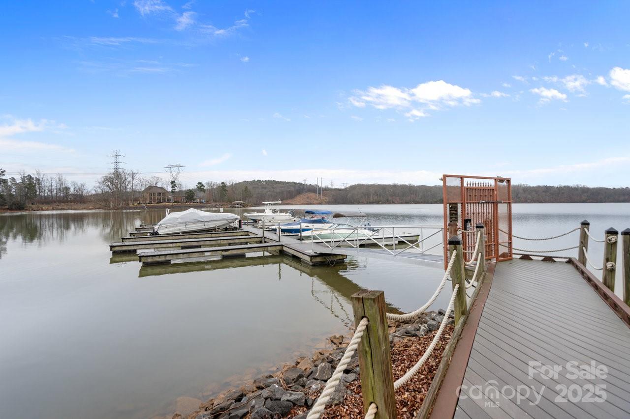 1029 Glade Spring Court