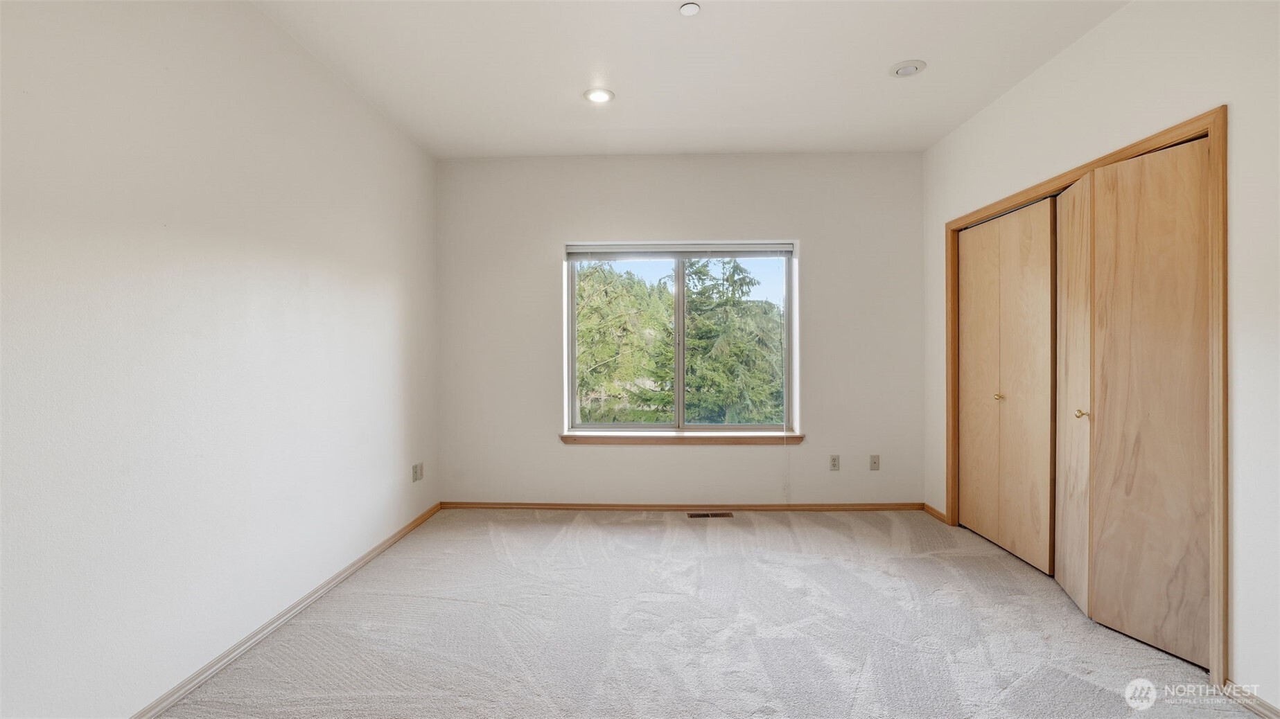 18432 W Lake Desire Drive SE