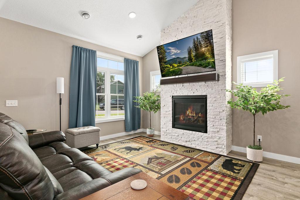 638 Pebble Creek Drive