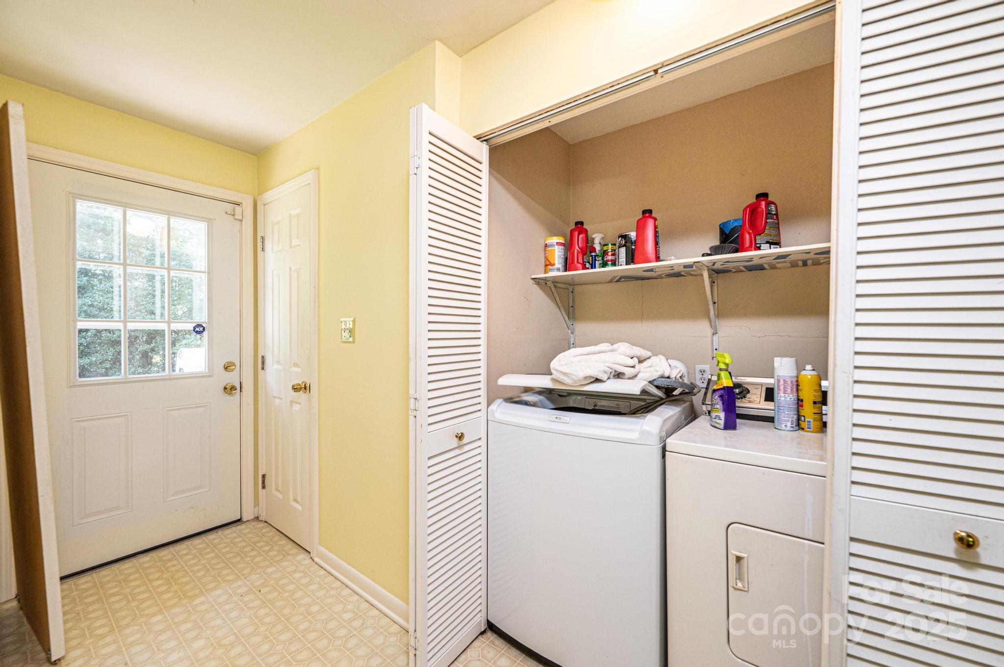 1460 23rd Avenue Place NE