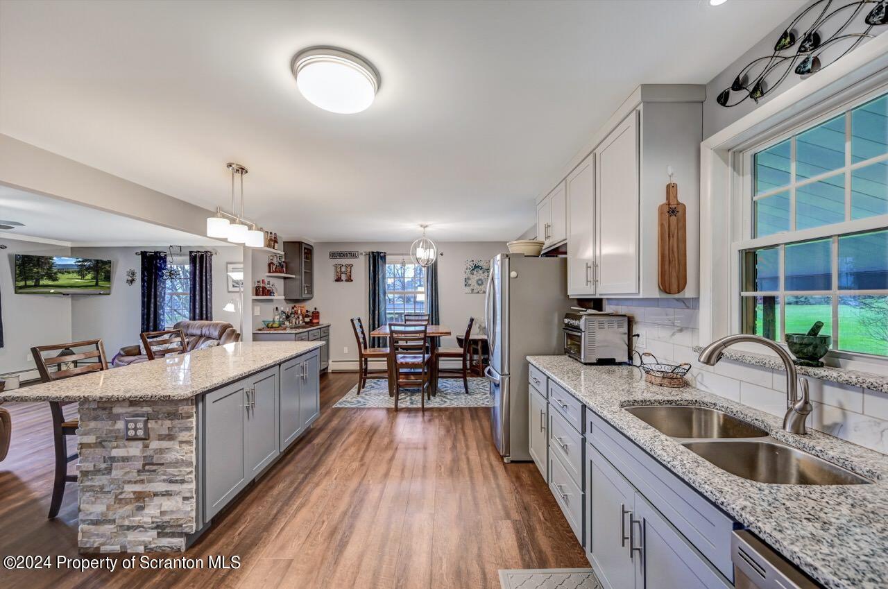325 Schoolhouse Hill Road