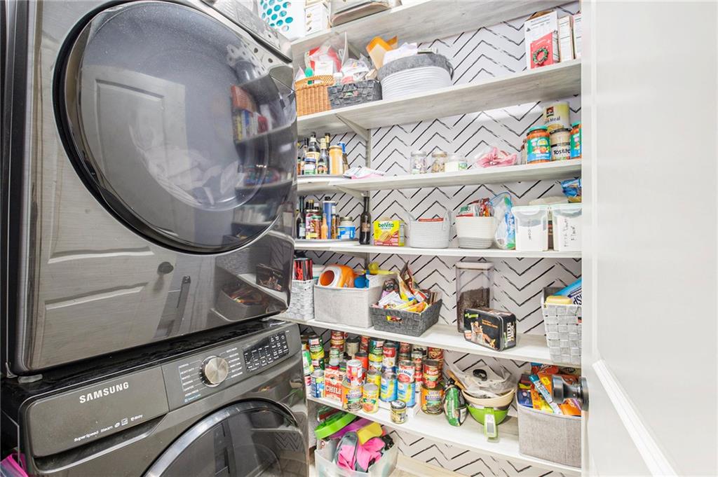 2105 NE 107th Terrace